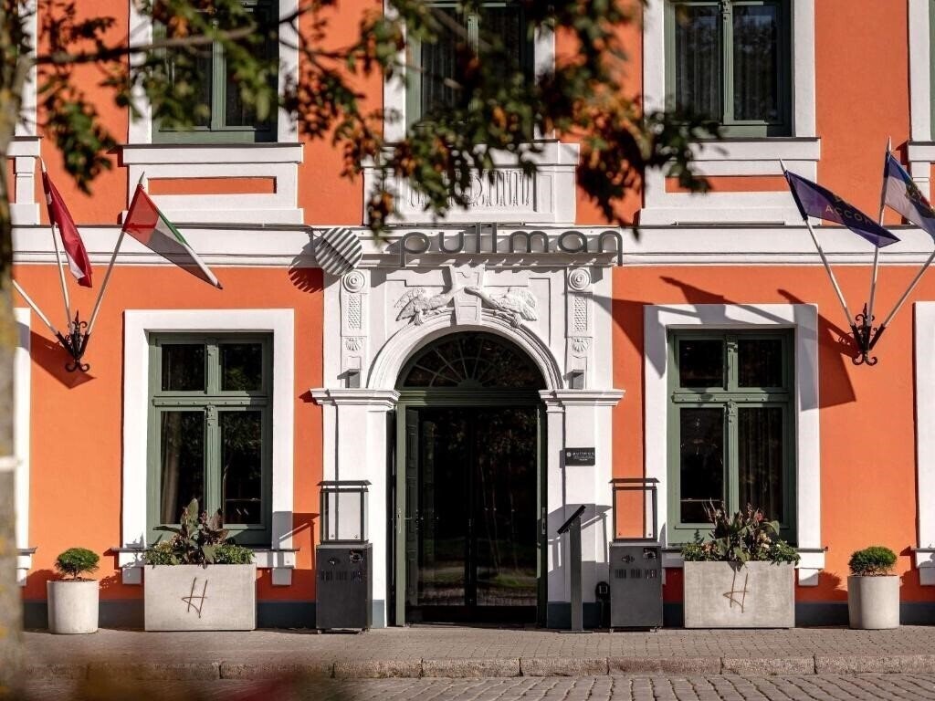 Панорама Pullman Riga Old Town Hotel 5*