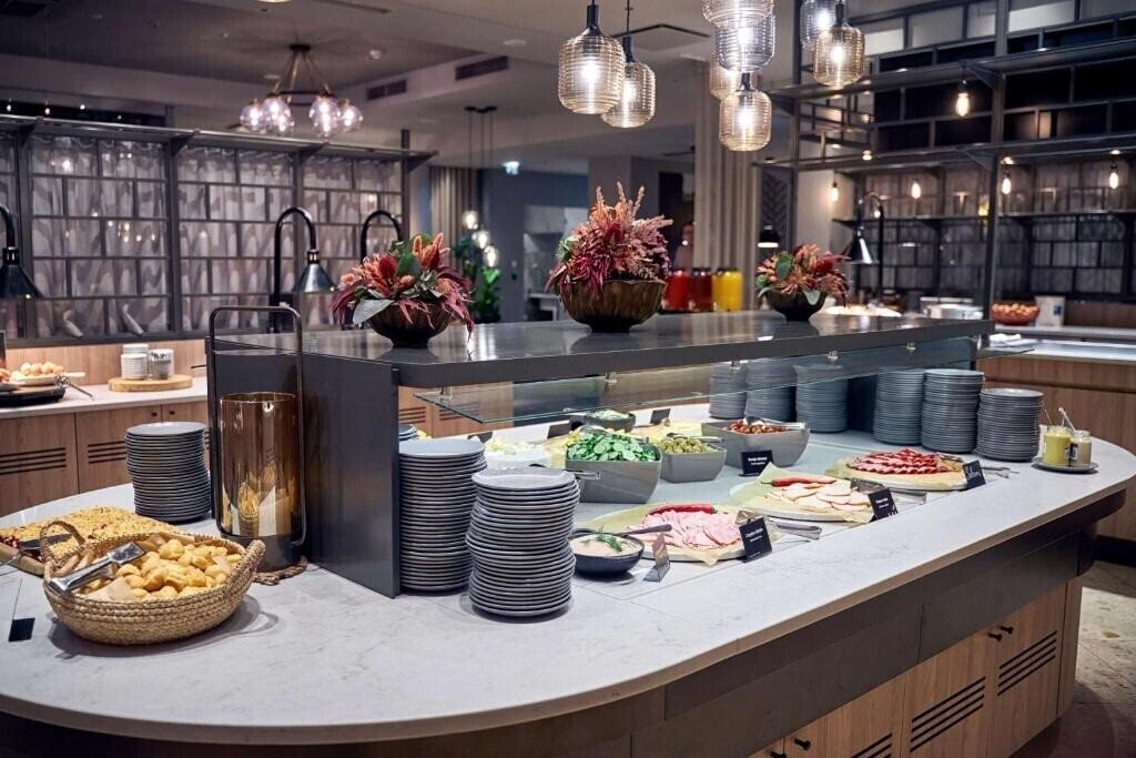 Вид Reval Hotel Latvia 3*