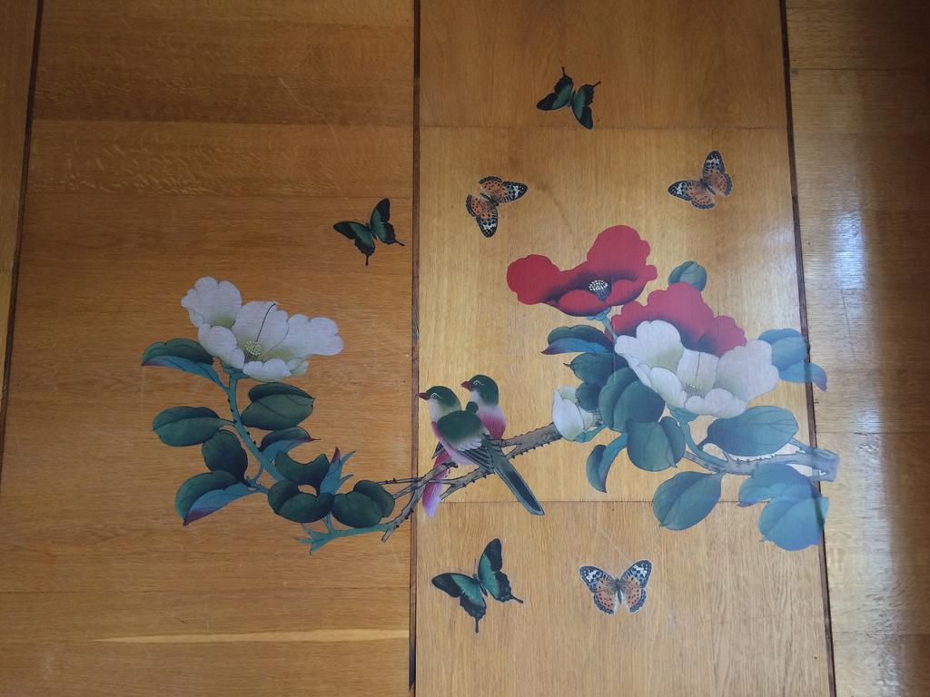 Апартаменти Parus Hotel 3*