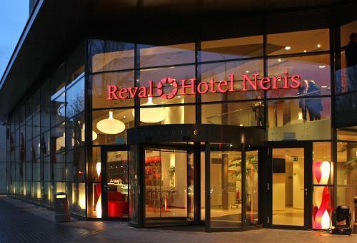 Вид Reval Hotel Neris 3*