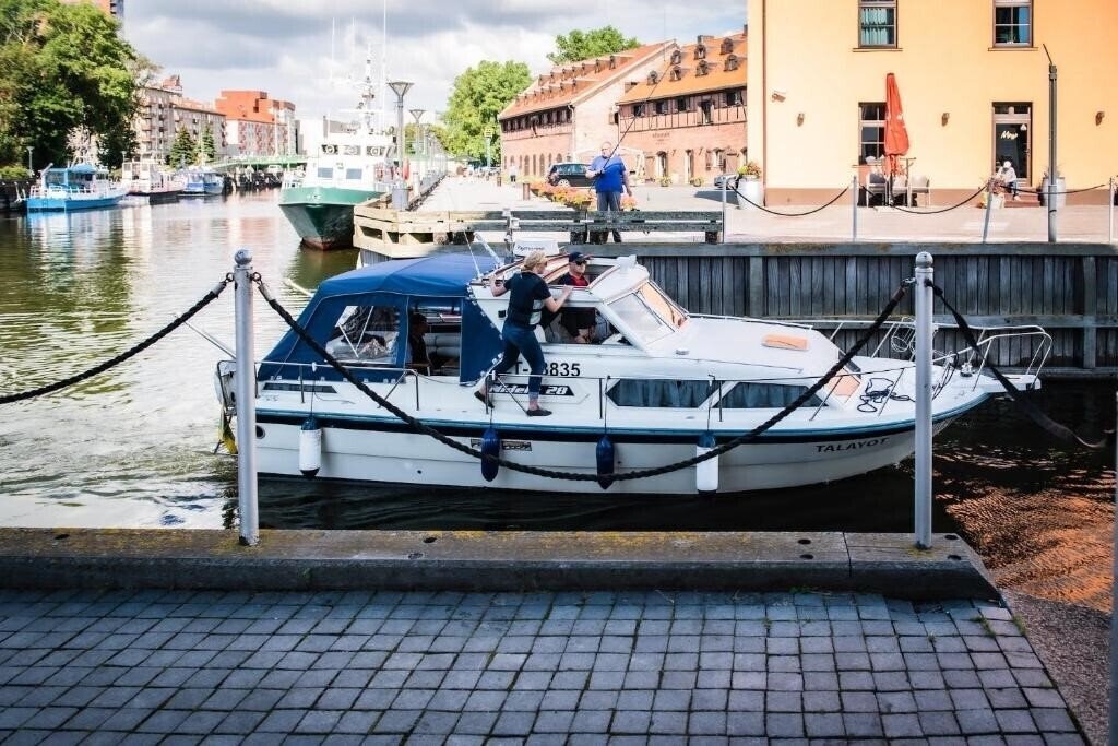 Територія Old Port 3*