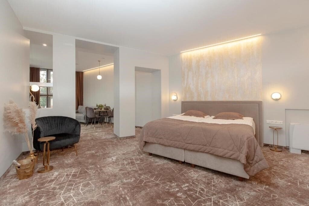 Апартаменти Old Port 3*