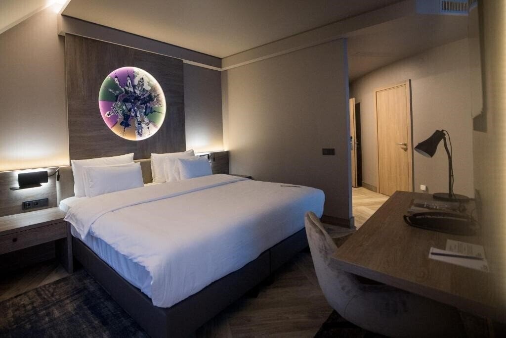 Изображение Conti 4*