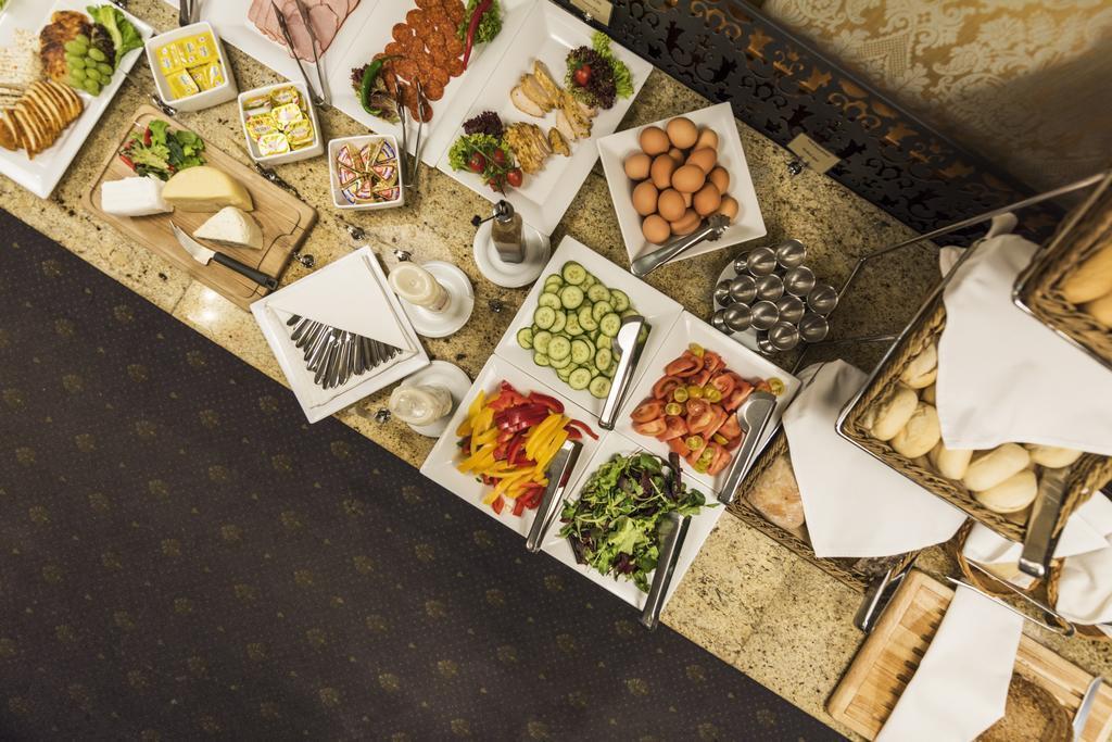 Апартаменти Congress 4*