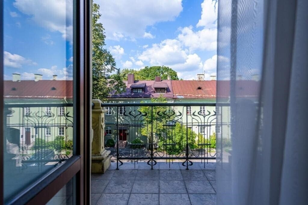 Апартаменты Artis 4*