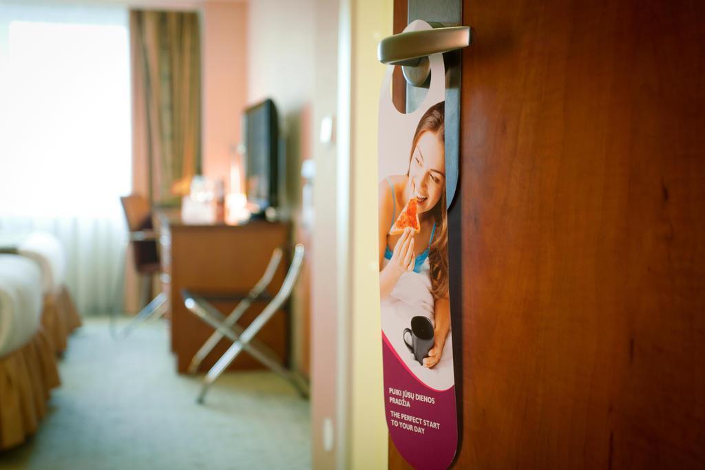 Вид Crowne Plaza Vilnius 4*