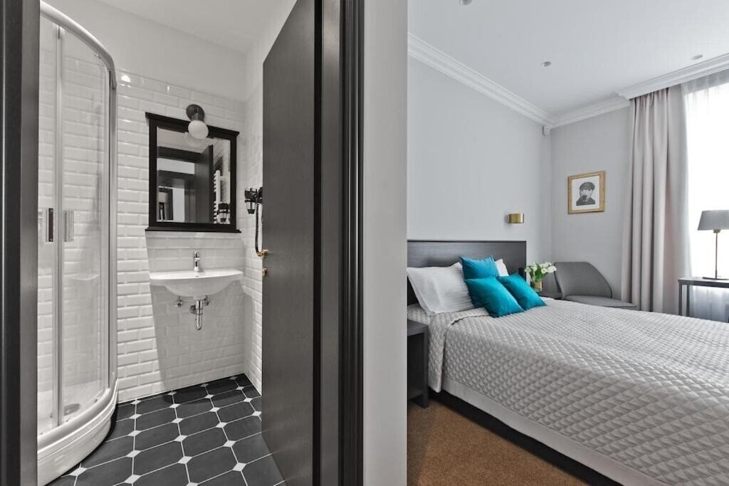 Апартаменти 15 Th Avenue 3*