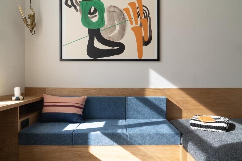 Территория Corner 2*