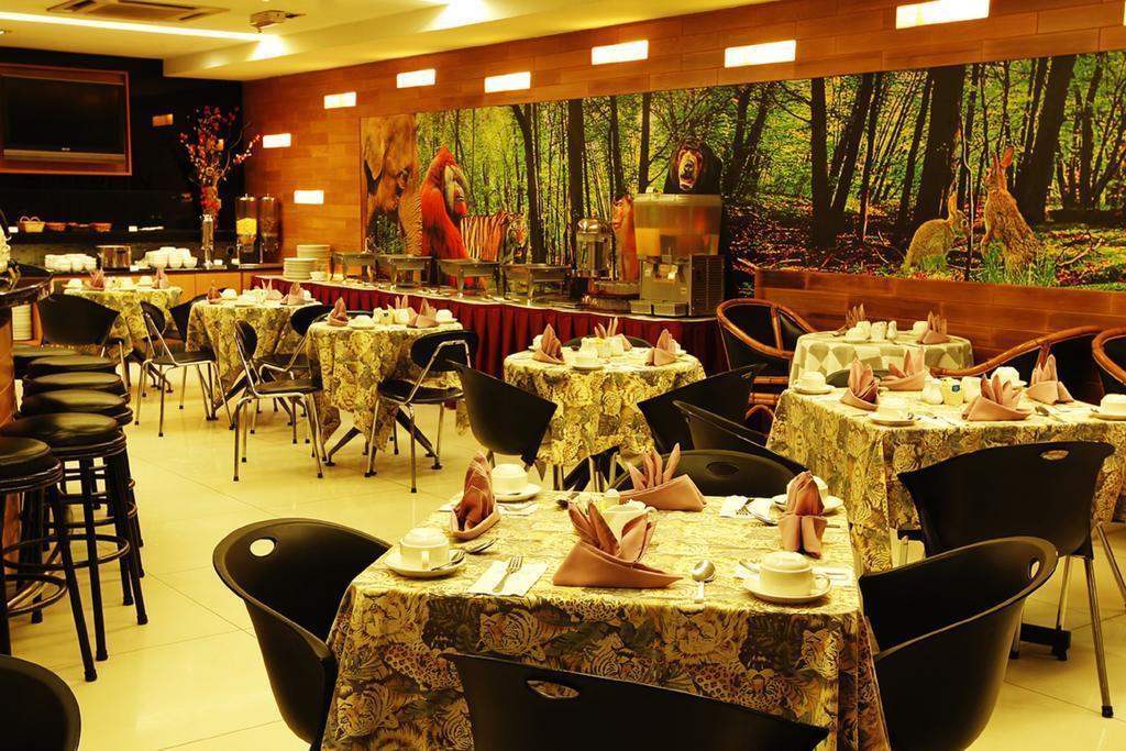 Вид Kinabalu Daya Hotel 3*