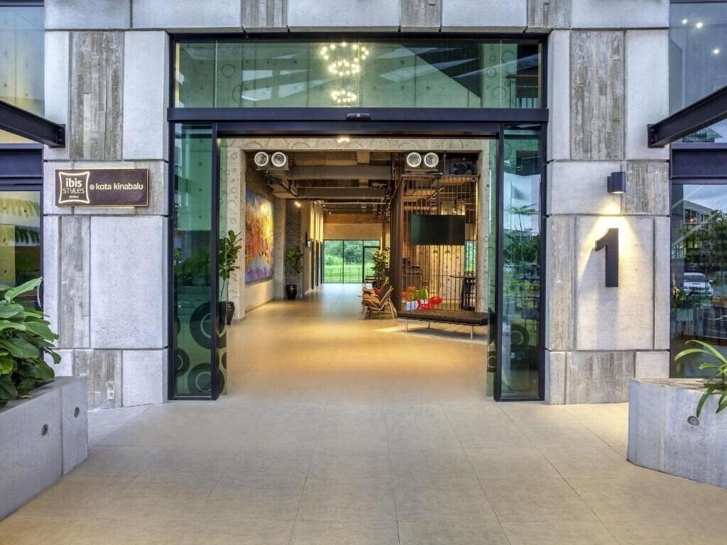 Готель Ibis Styles Kota Kinabalu Inanam 3*