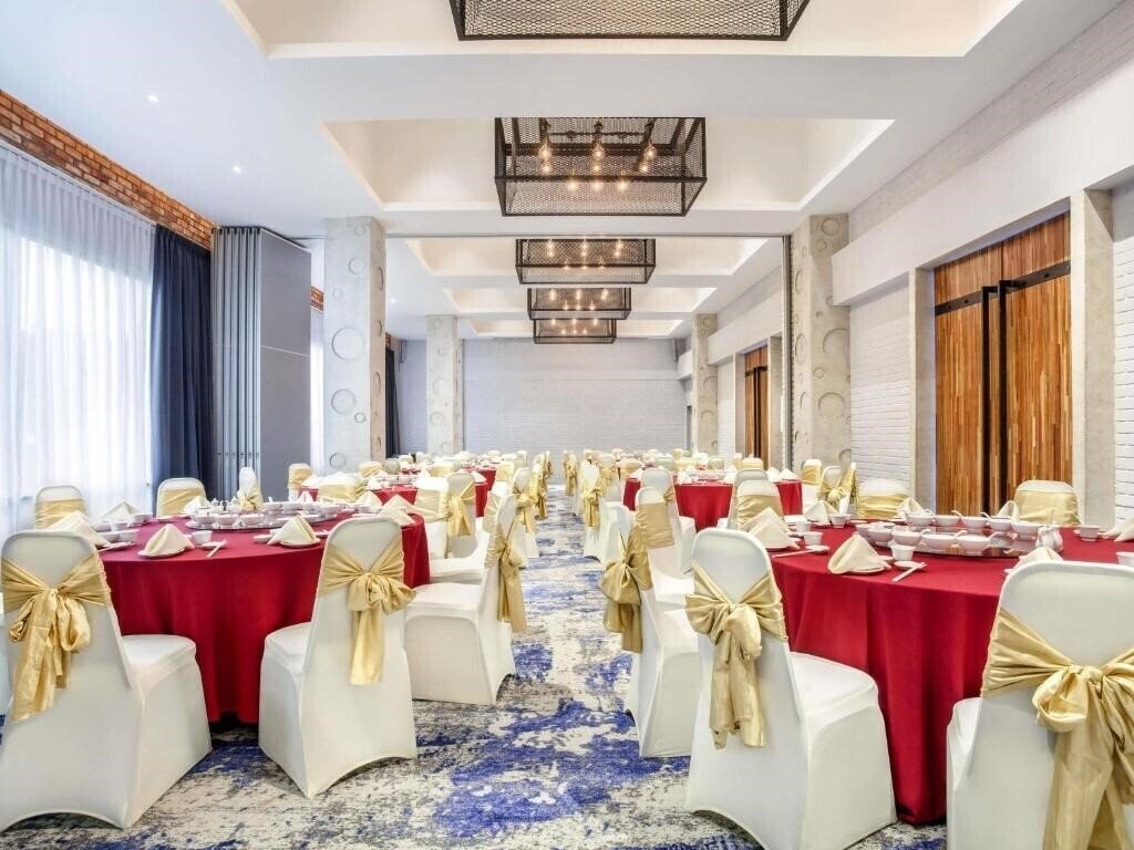 Вид Ibis Styles Kota Kinabalu Inanam 3*