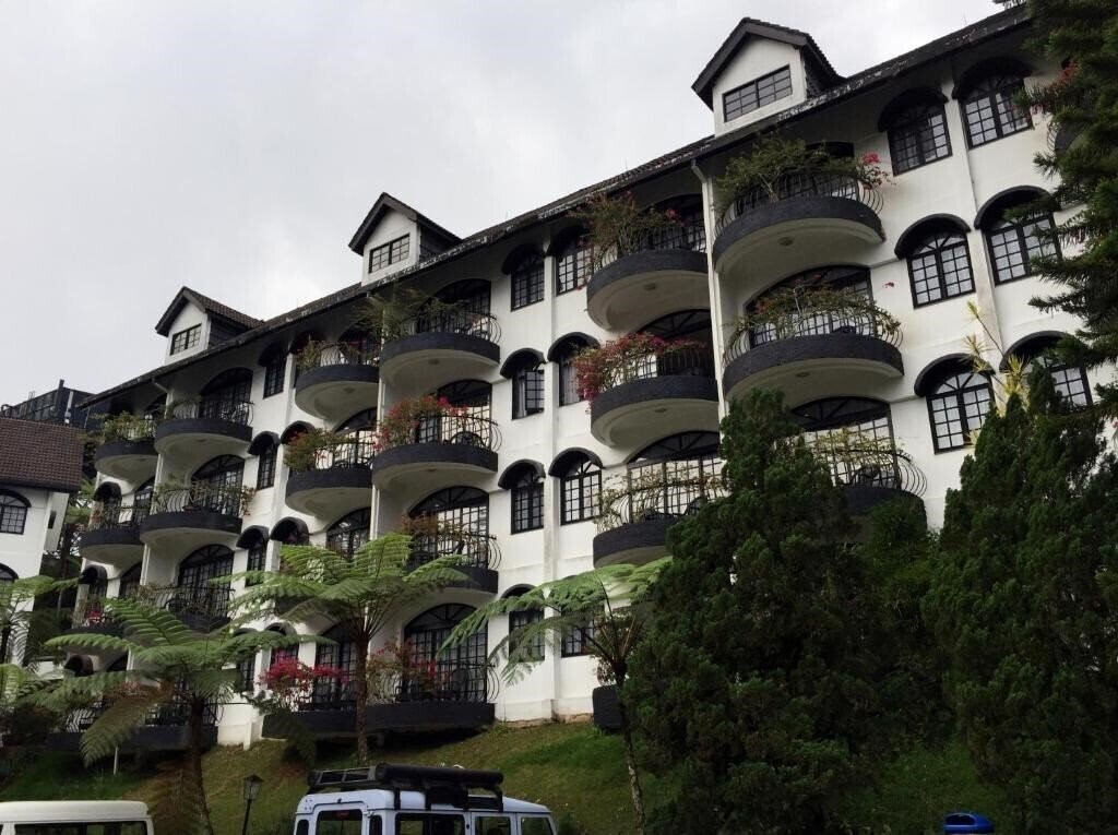 Готель Strawberry Park Resort 4*