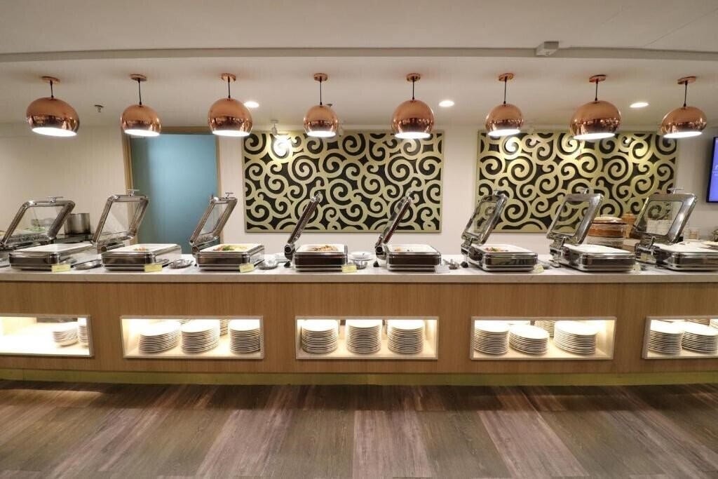 Панорама Grand Continental 3*