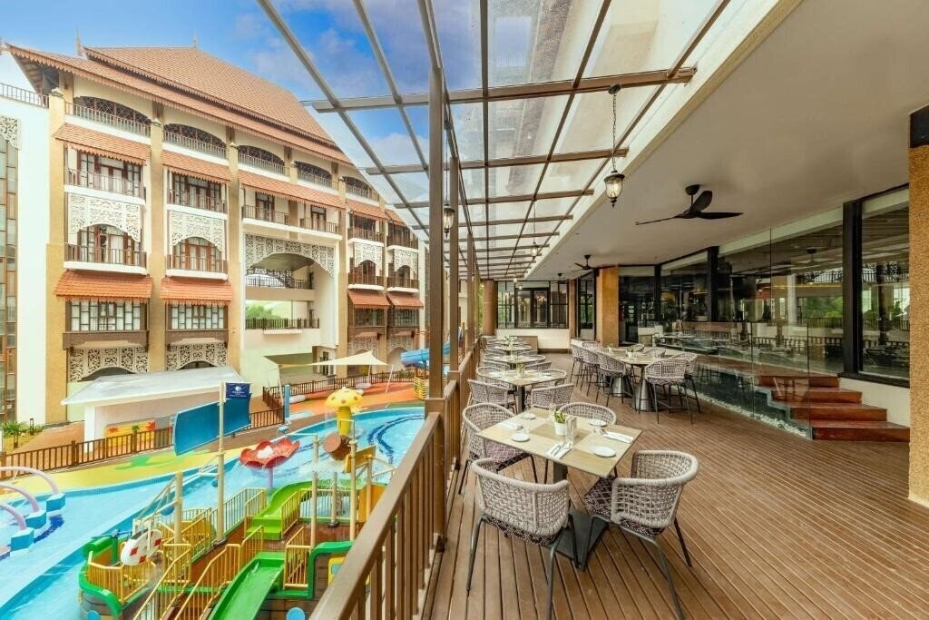 Панорама Pullman Putrajaya Lakeside 5*