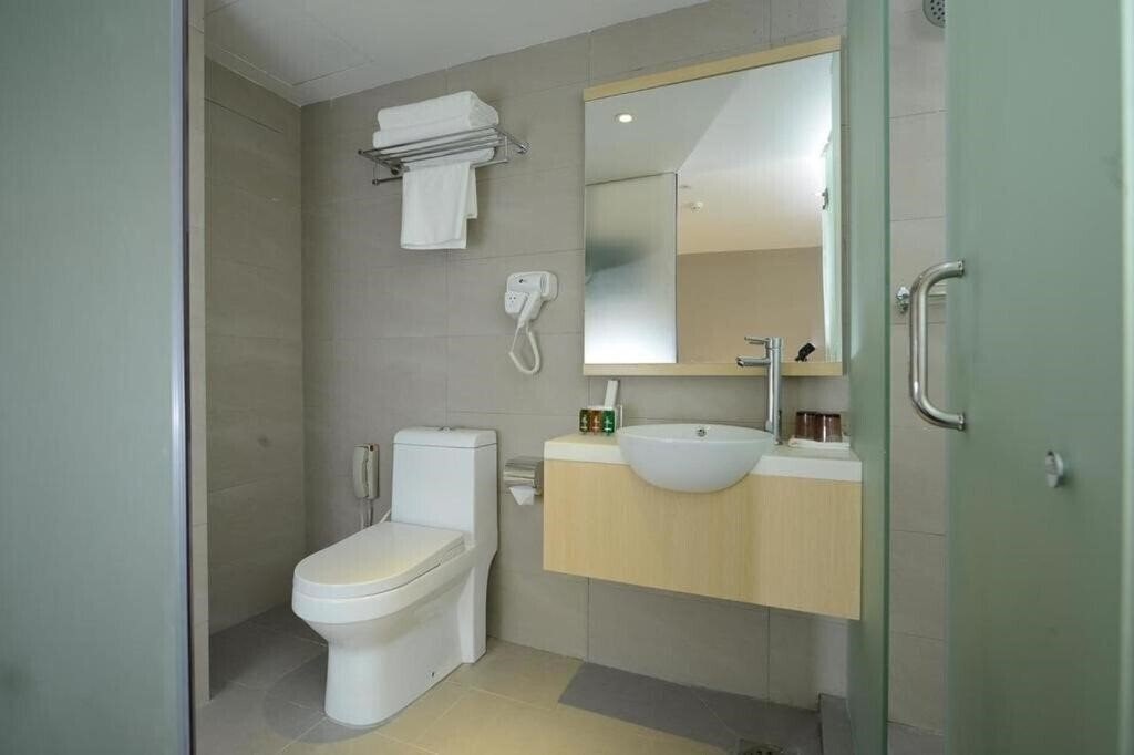 Фотографія Pacific Express Hotel Central Market Kuala Lumpur 3*