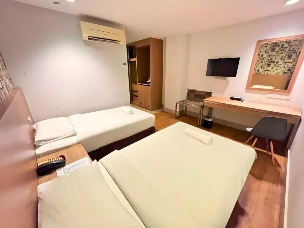 Панорама Hotel Pudu Plaza 3*