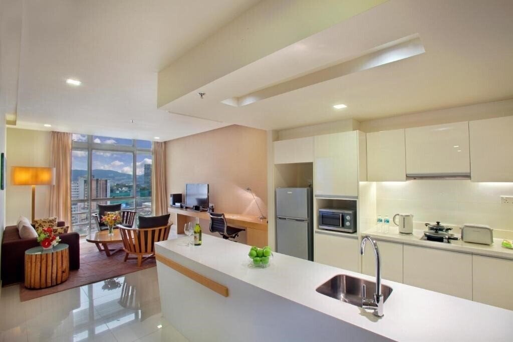 Панорама Parkroyal Serviced Suites Kuala Lumpur 5*