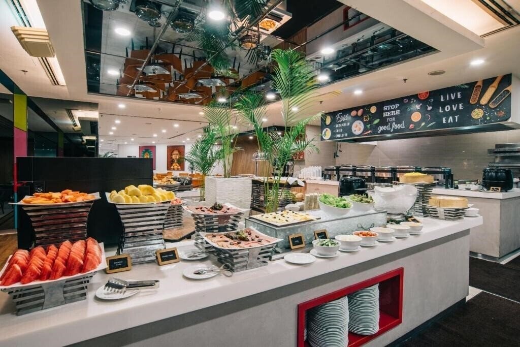 Фотография Oakwood Hotel & Residence Kuala Lumpur 4*