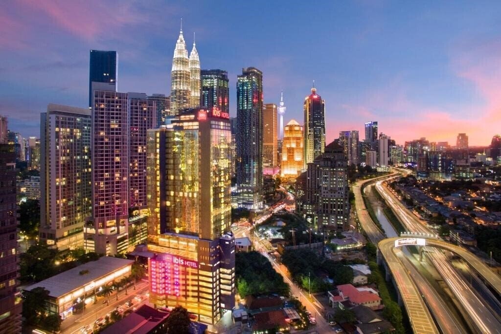 Изображение Ibis Hotel Klcc 4*