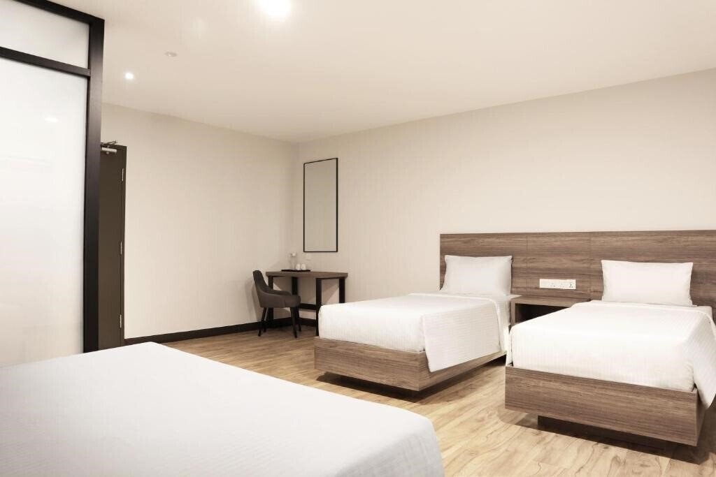 Вид Aces Hotel 3*