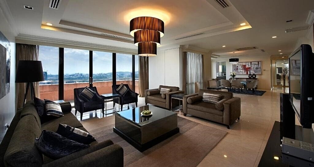 Вид Berjaya Times Square 4*