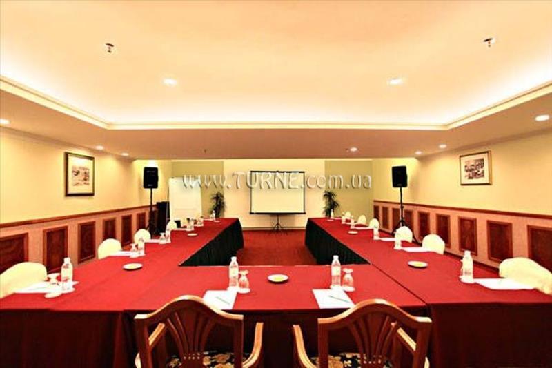 Апартаменти Merdeka Palace 5*