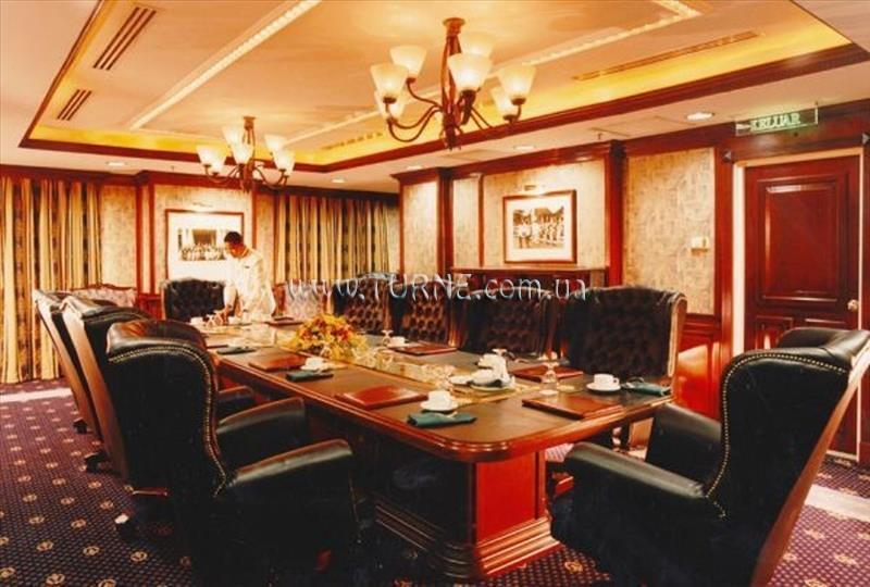 Територія Merdeka Palace 5*