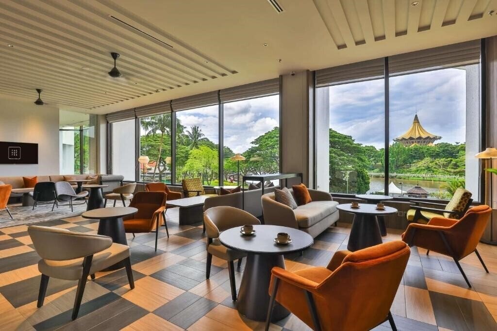 Вид Hilton Kuching 4*