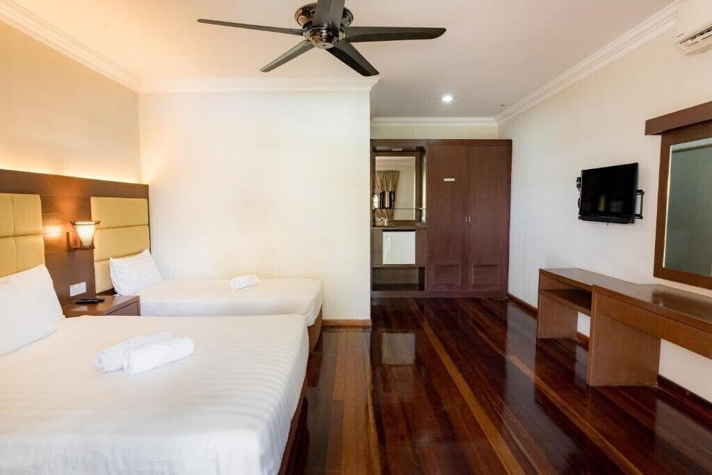 Вид Langkah Syabas Beach Resort 3*