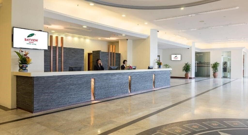 Панорама Bayview Hotel 3*