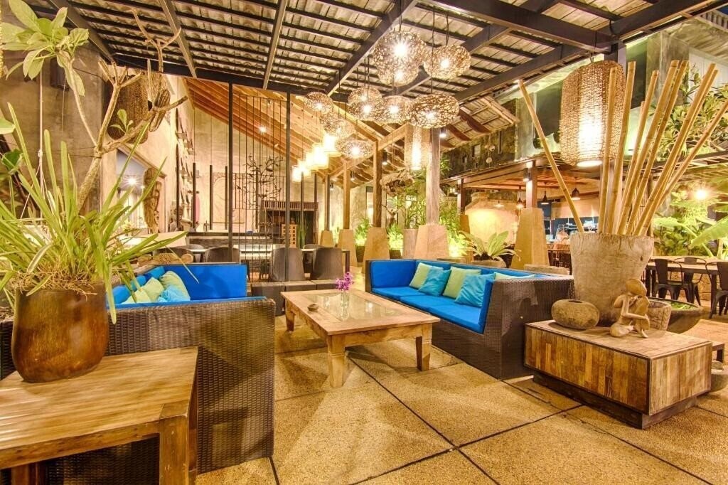 Фотографія Lot 33 Boutique Hotel 3*