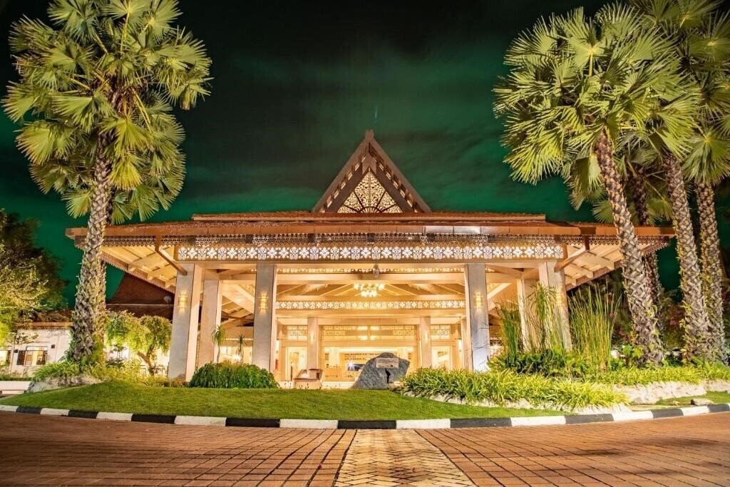 Фото Pelangi Beach Resort & SPA 5*