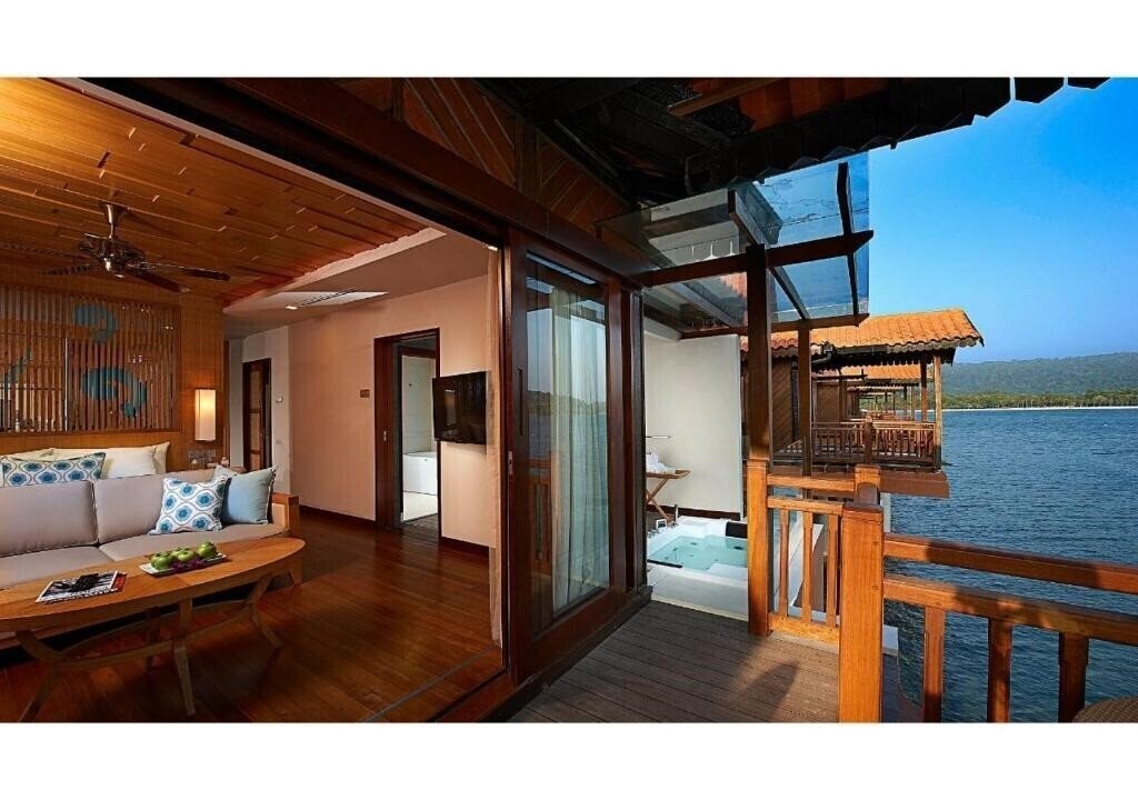 Панорама Berjaya Langkawi Beach & SPA Resort 4*