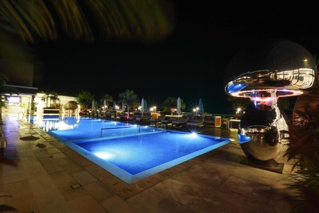 Апартаменти The Riyaz Lavanya Langkawi 5*