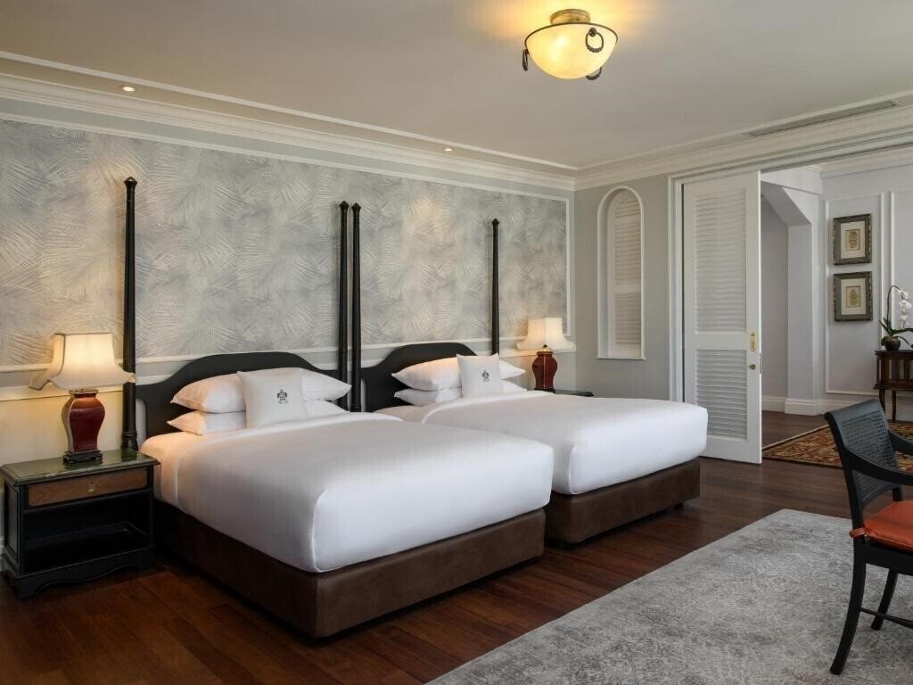 Зображення Eastern & Oriental Hotel 4*