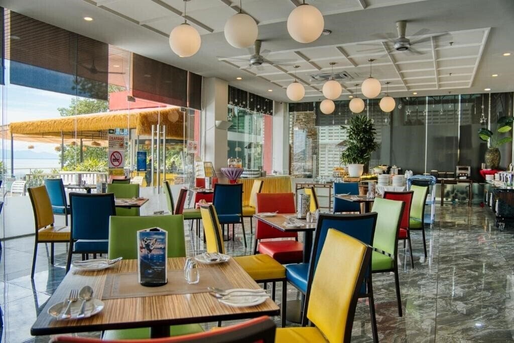 Картинка Hotel Sentral Seaview 3*