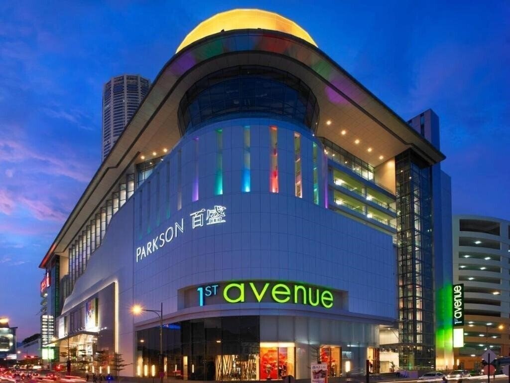 Апартаменты Royal Hotel Penang 5*