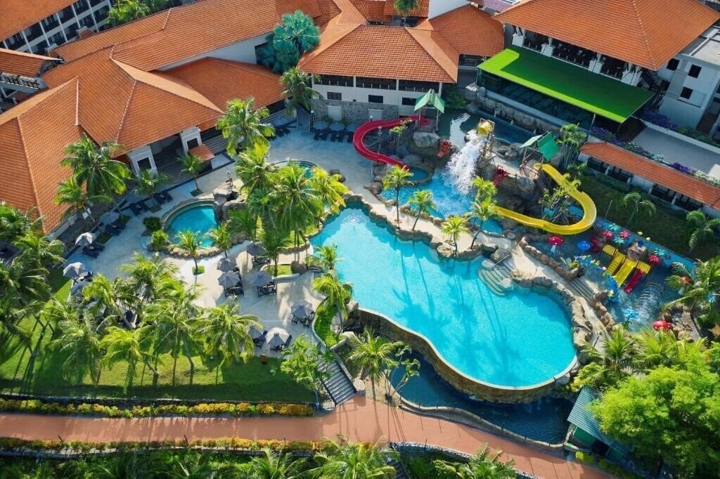 Готель Swiss-Garden Beach Resort Damai Laut 4*