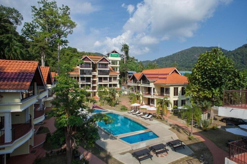 Вид Anjungan Beach Resort & Spa 3*