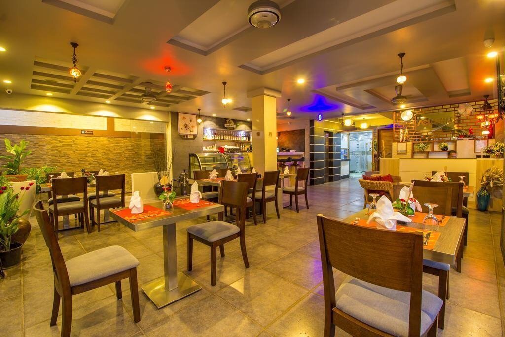 Апартаменти Airport Comfort Inn Premium 3*