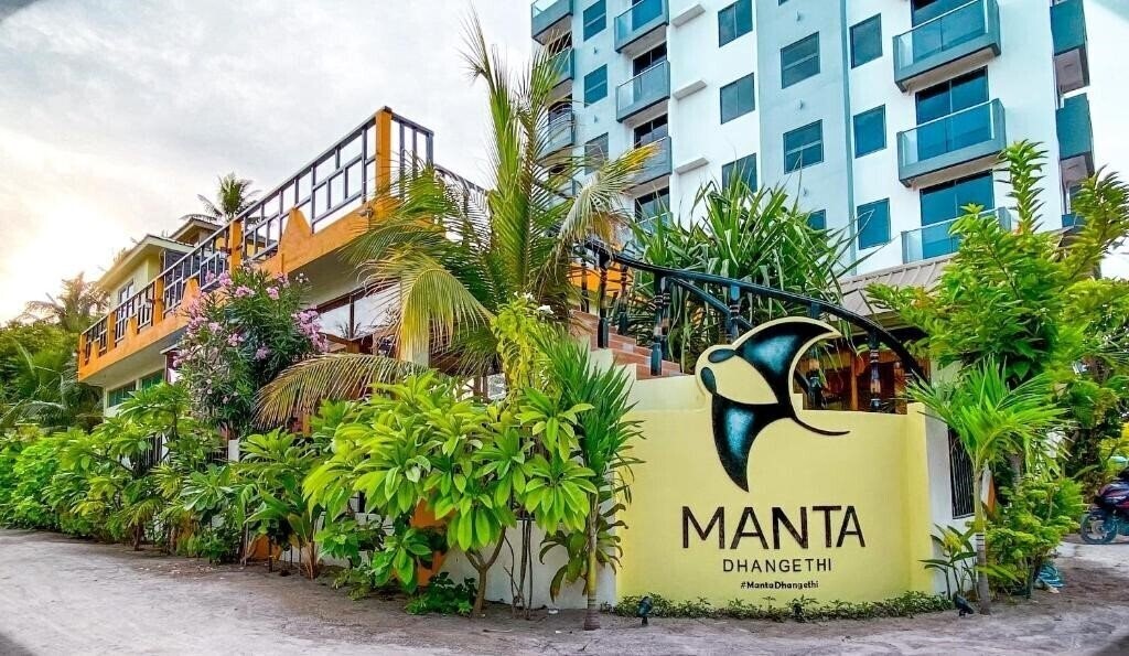 Отель Manta Dhangethi Guest House коттедж