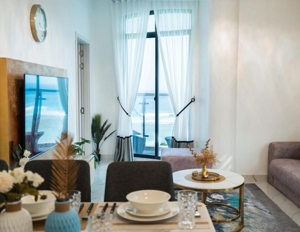 Панорама Aina Residency 4*