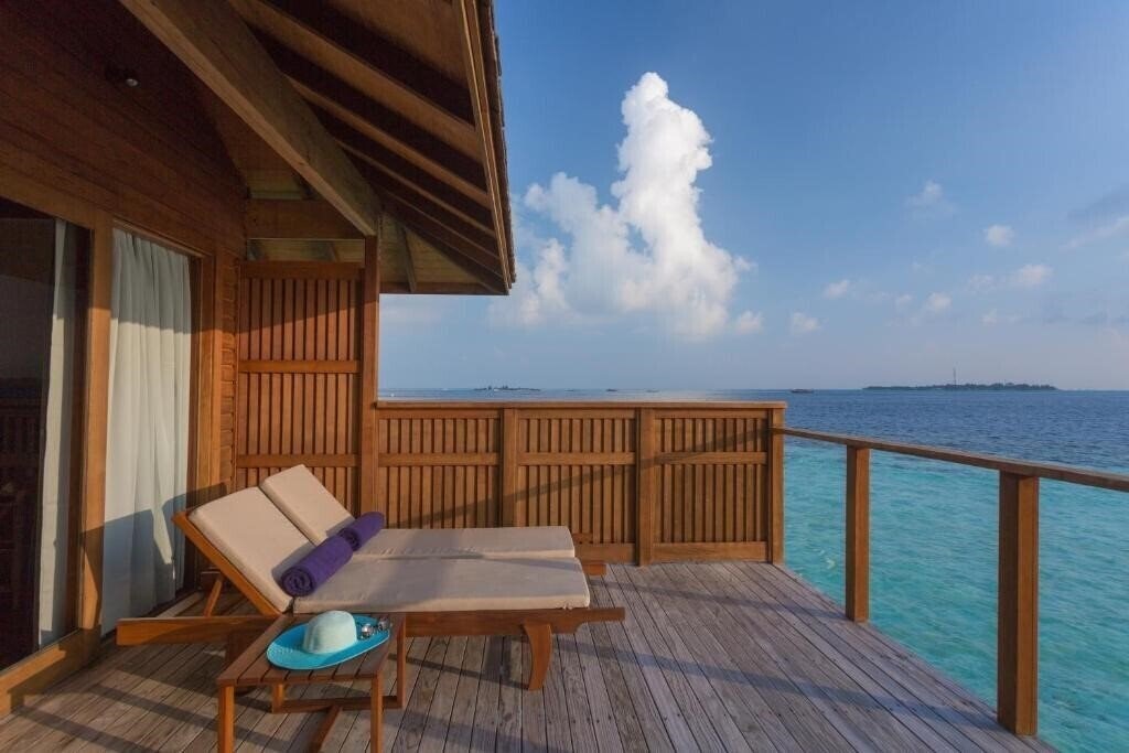 Панорама Vilamendhoo Island Resort 4*