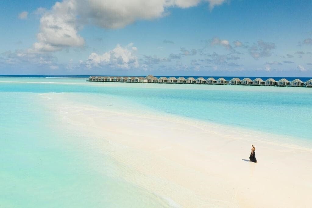 Территория Lux South Ari Atoll 5*
