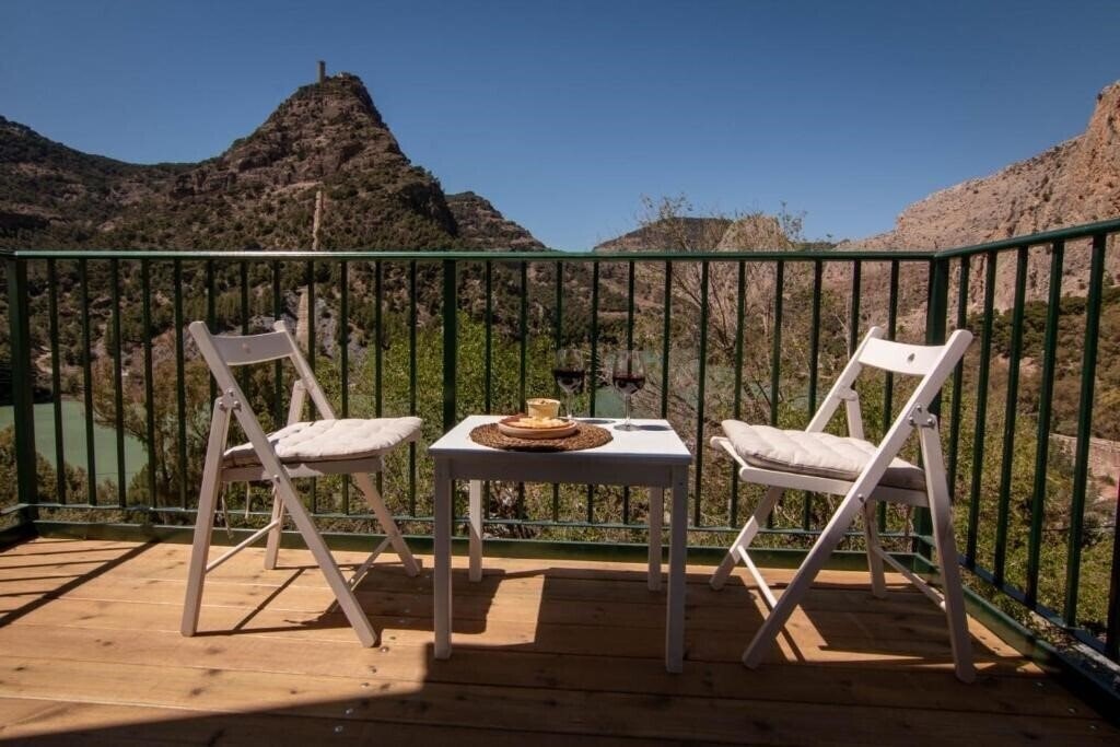 Панорама Drift Retreats & Cruises 3*