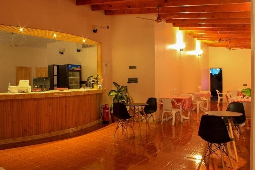 Фотография Evila Inn Thoddoo 1*