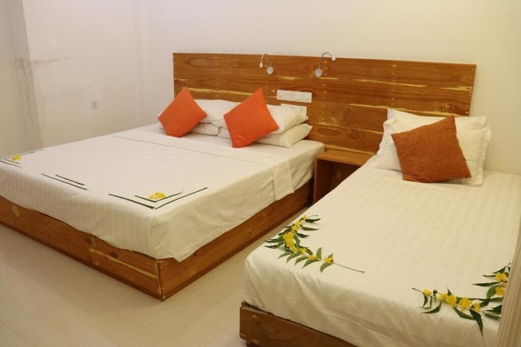 Вид Alaika Maafushi Guest House гостиный двор