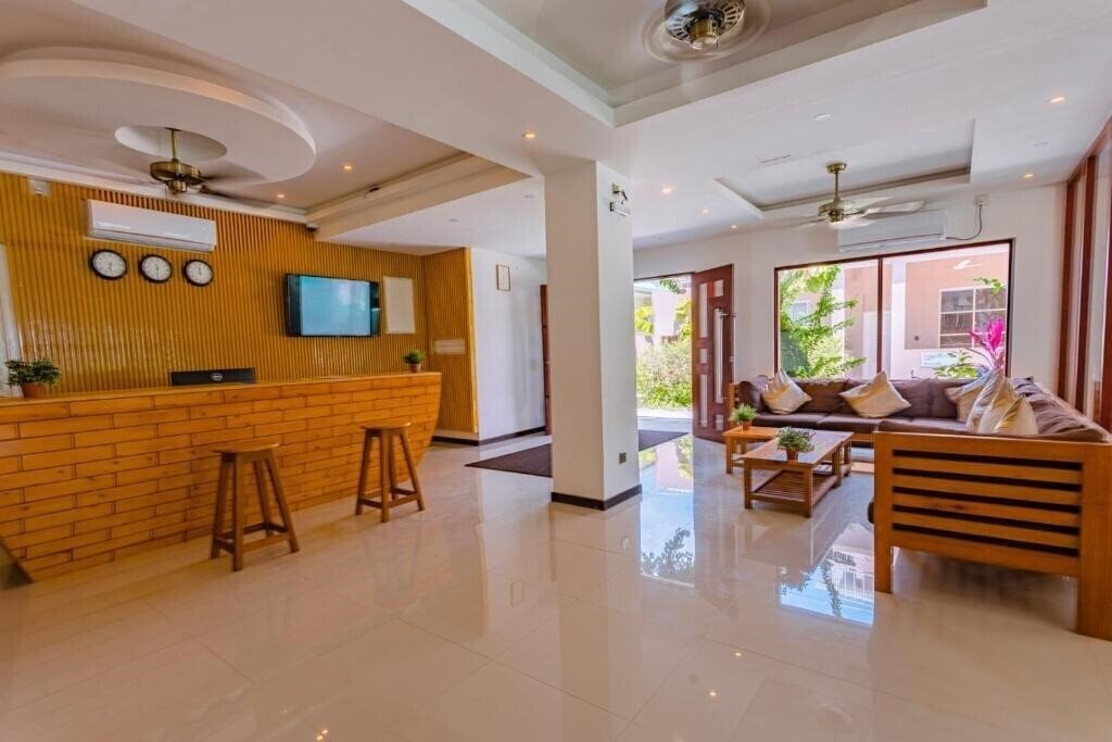 Вид Dhiguveli Breeze Guest House 3*