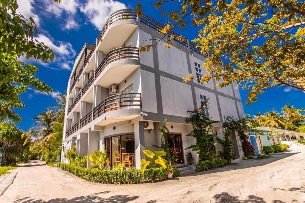 Территория Dhiguveli Breeze Guest House 3*