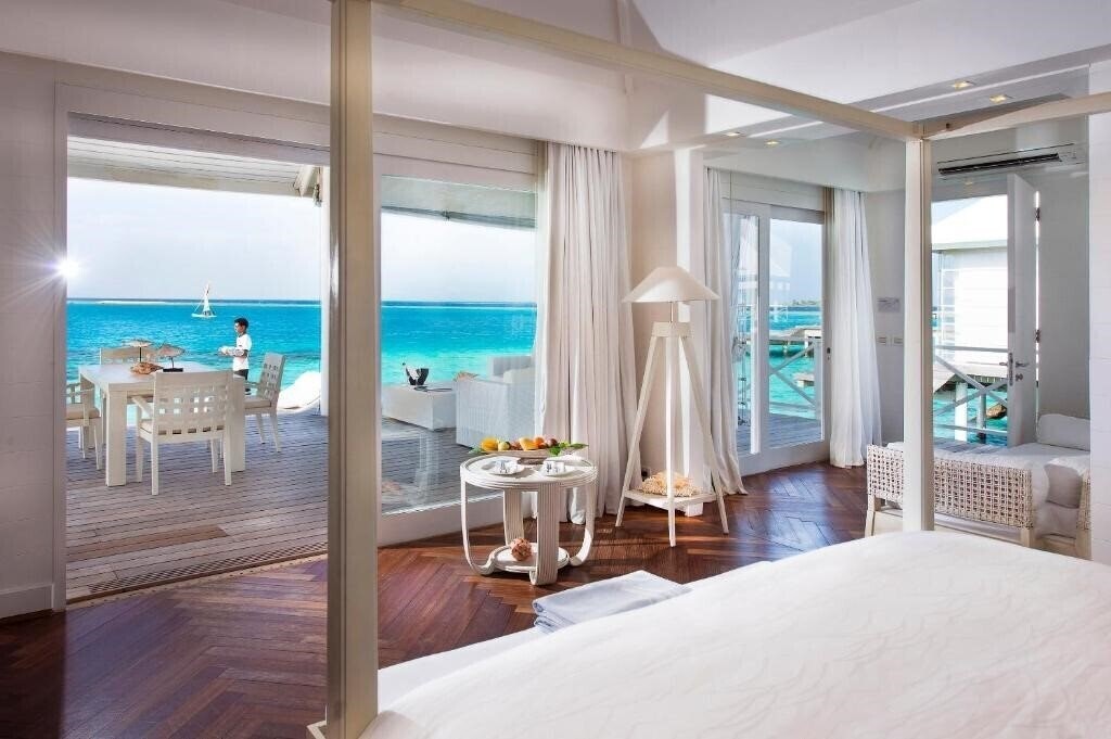 Панорама Diamonds Thudufushi Beach & Water Villas 5*